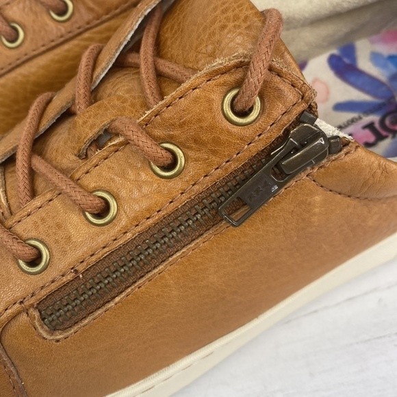 Born Brown Leather Sneakers in Womens Size 10 - Picture 5 of 9